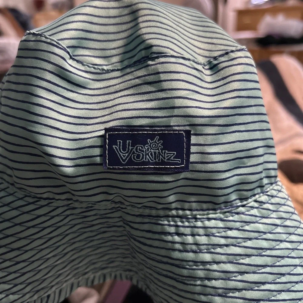 UV Skinz Child's Bucket Hat UPF 50+ Size 5 Reversible Beachy‎ Vacation Canping